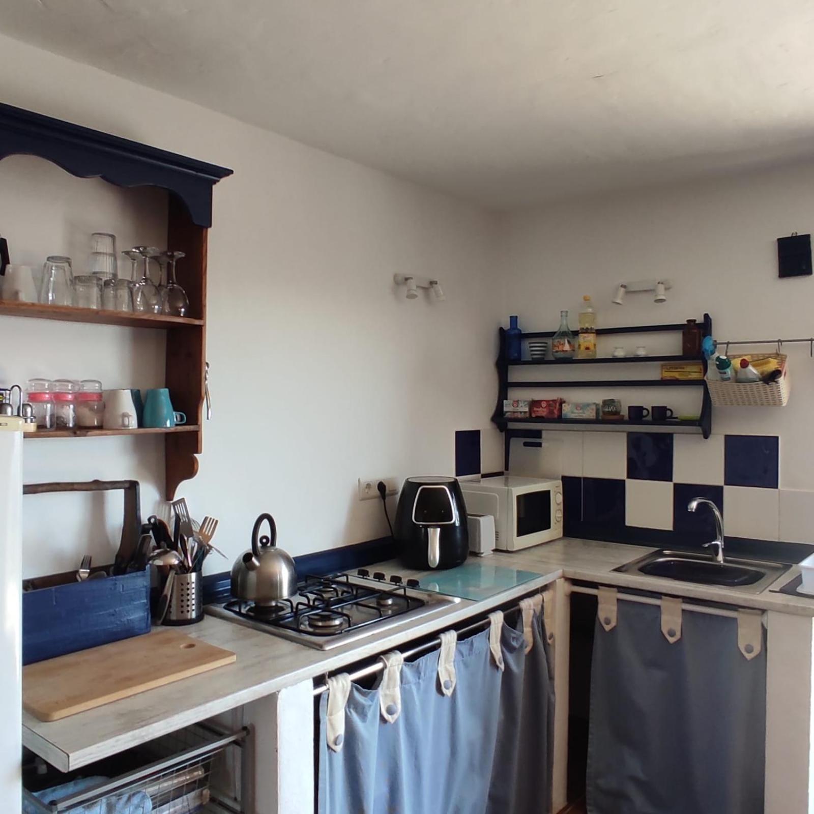 Vine Ridge Studio And Apartment Comares المظهر الخارجي الصورة